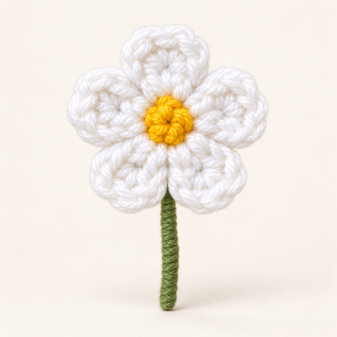 Flor No me olvides blanca a crochet con centro amarillo y tallo verde